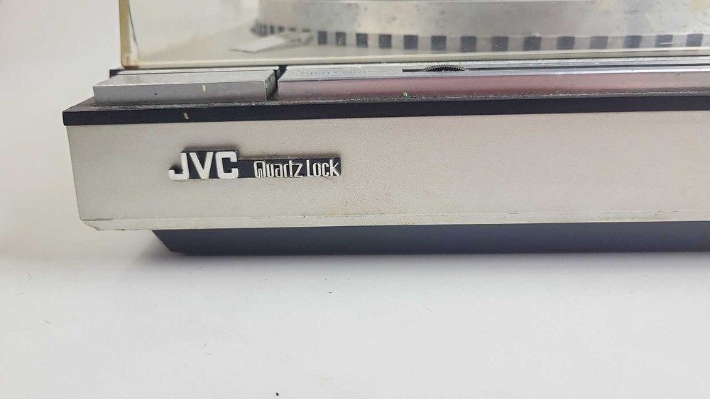JVC Turntable QL-A5 Quartz Lock Direct Drive Auto-Return System