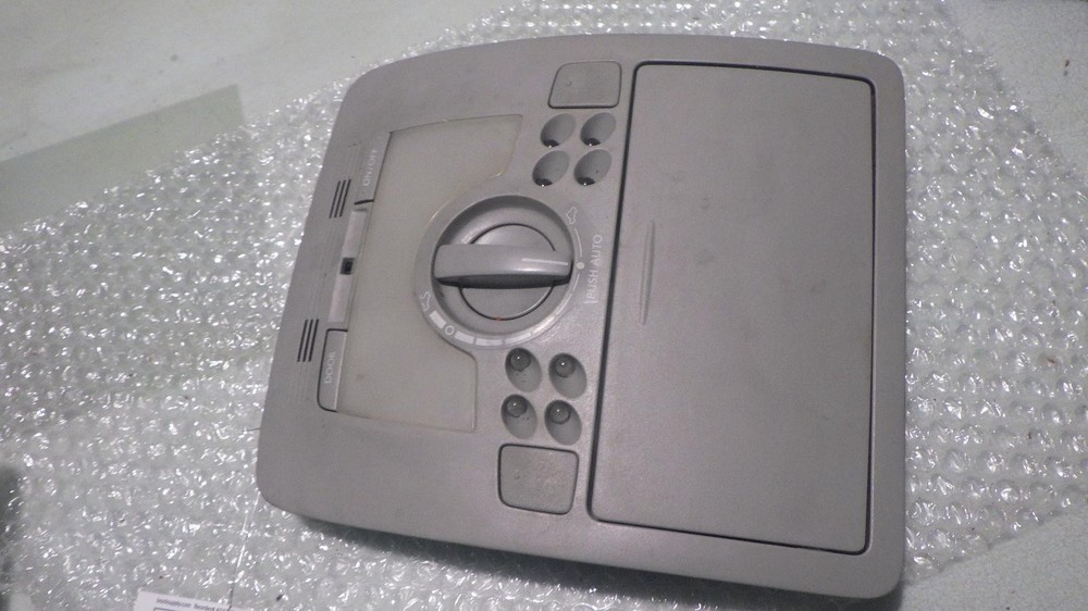 06 LEXUS IS250 Front Console roof