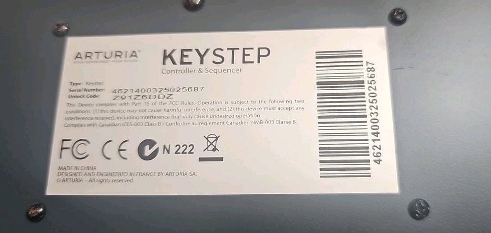 Arturia KeyStep 32-Key MIDI Controller with Damage box No Power Supply.