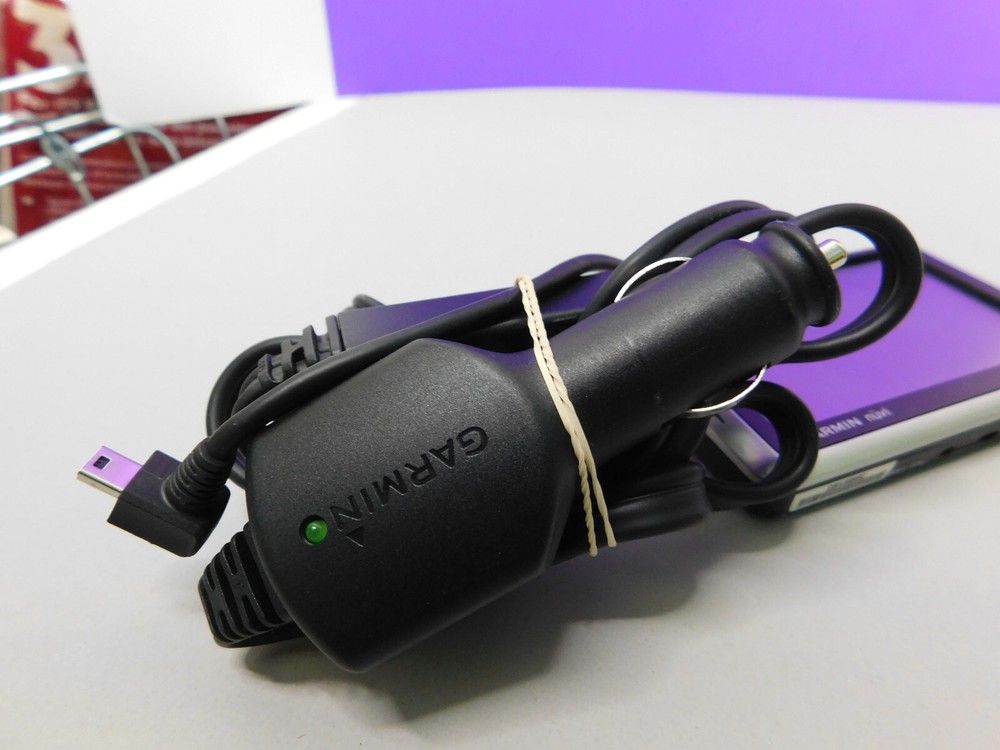Garmin nuvi 1300 tested powers up
