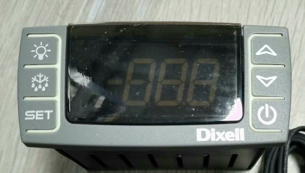 1PCS NEW XR40CX-5N1C1 temperature controller