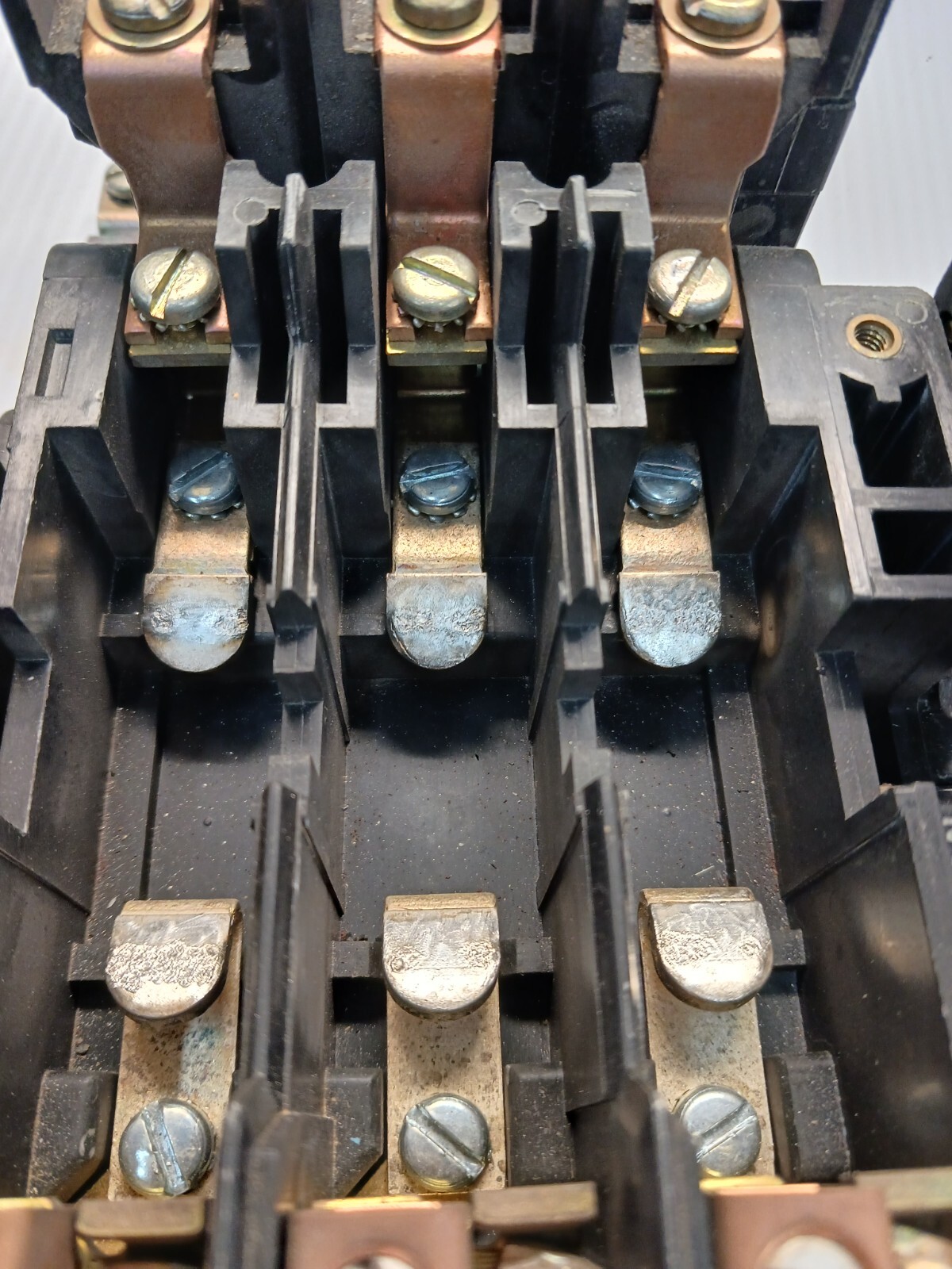 SQUARE D SIZE 2 MOTOR STARTER 8536 SD01 COIL 120V 25 HP 45 AMP