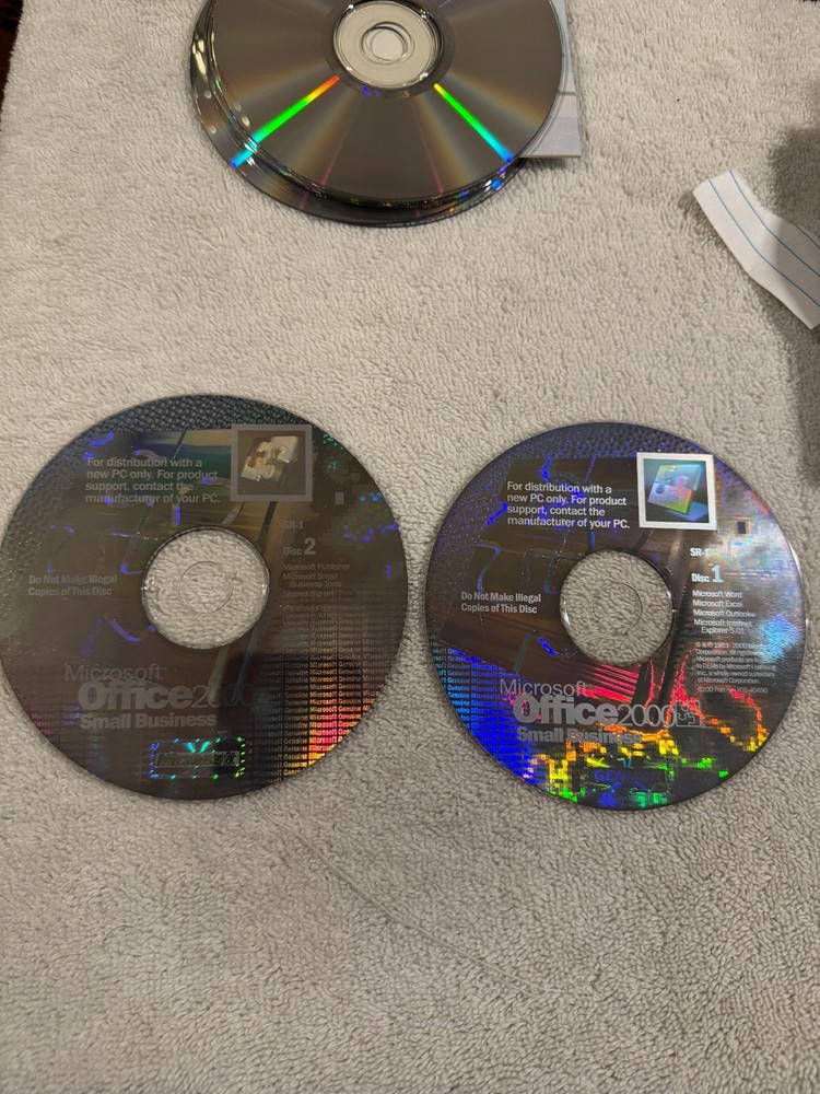 MICROSOFT OFFICE 2000 SMALL BUSINESS - 2 CD - NO SERIAL #!!!!