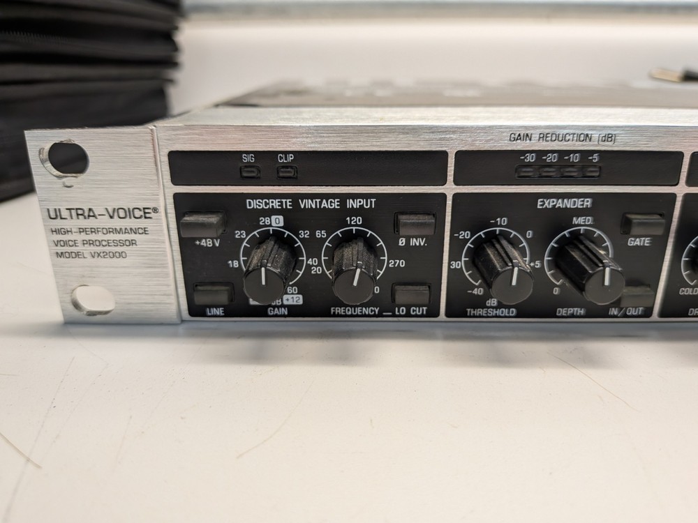 Behringer VX2000 Ultra-Voice Pro Mic Preamp / Voice Processor