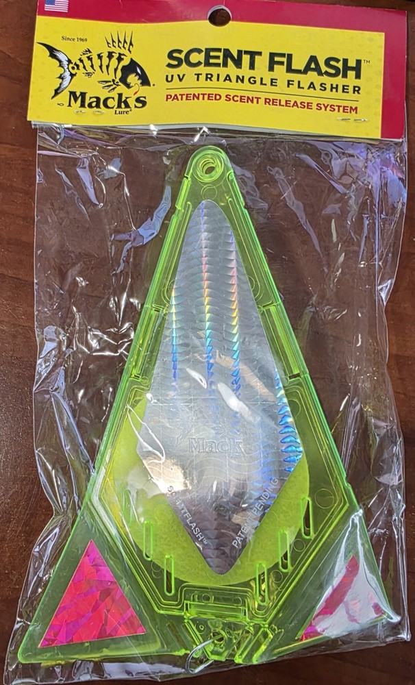 Mack's Lure  Scent Flash UV Triangle Flasher Trolling Silver/Pink