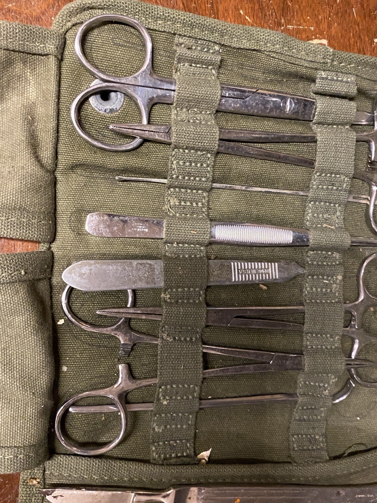 US Army Surgical Instrument Kit Minor Field Surgery Kit W Extra Scalpel