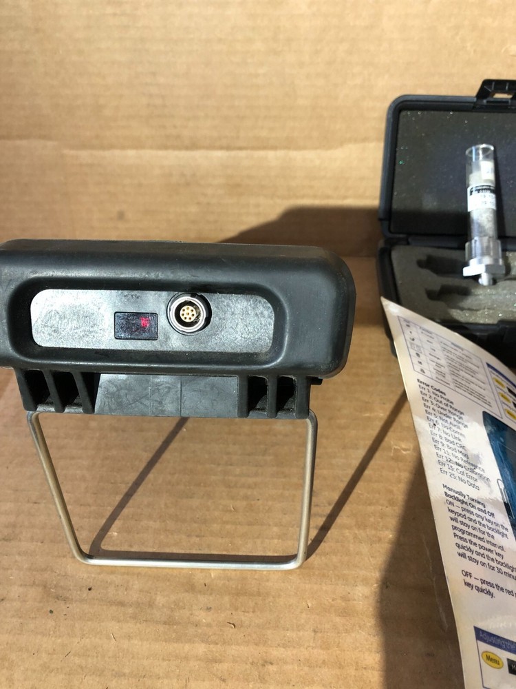 GE PM880 Portable Hygrometer Set Sample System Moisture Analyzer Kit