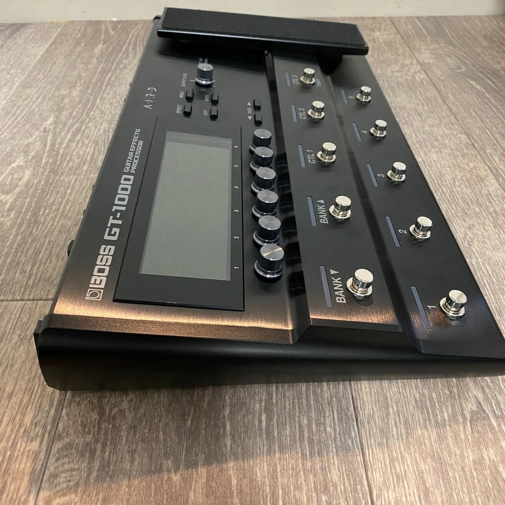 Boss GT-1000 Guitar Effects Processor Multi-Effects Pedal ※With / Adapter & Case