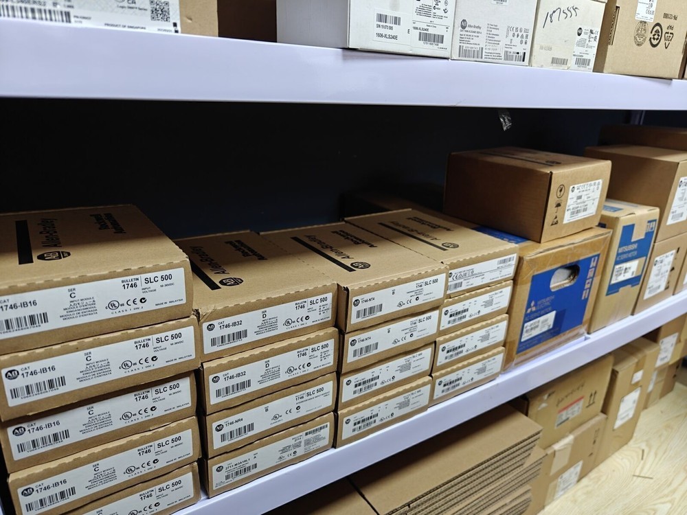 USED National Instrument cDAQ-9184 Ethernet CompactDAQ Chassis cDAQ 9184