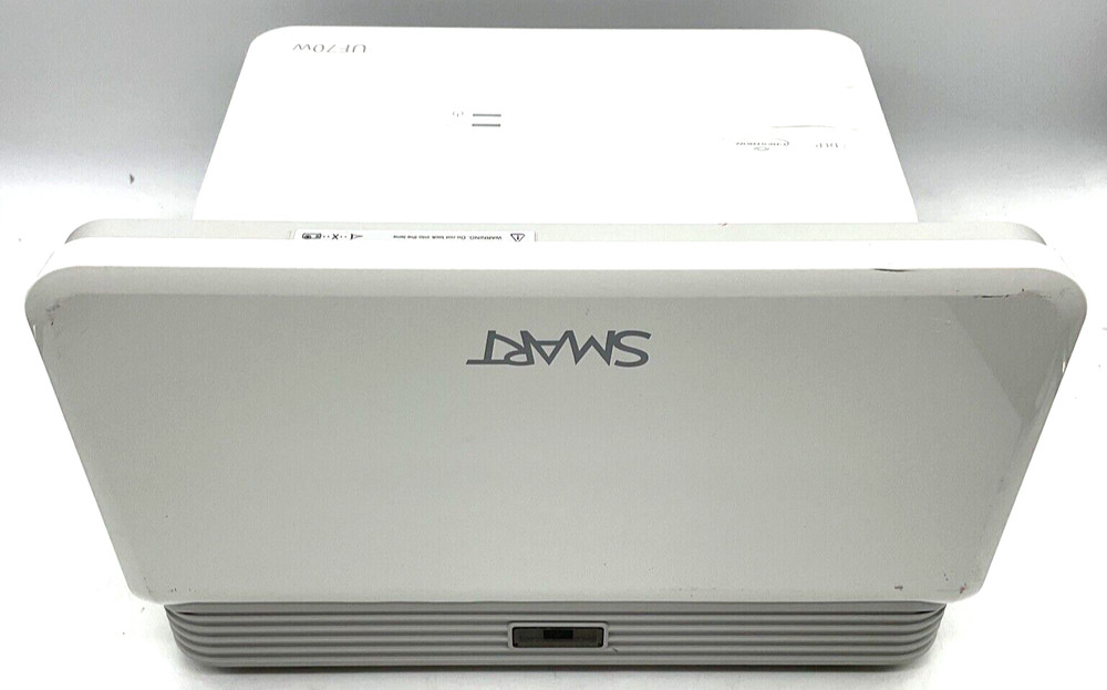 SMART UF70W HDMI Short Throw Projector