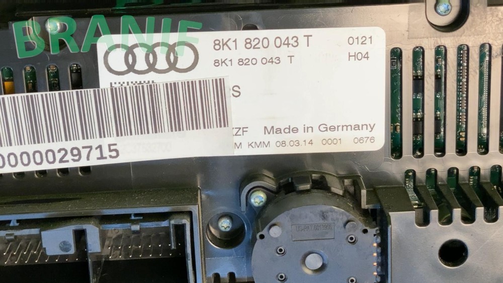 AUDI A4 Heat/AC Controller 8K1820043T B3996