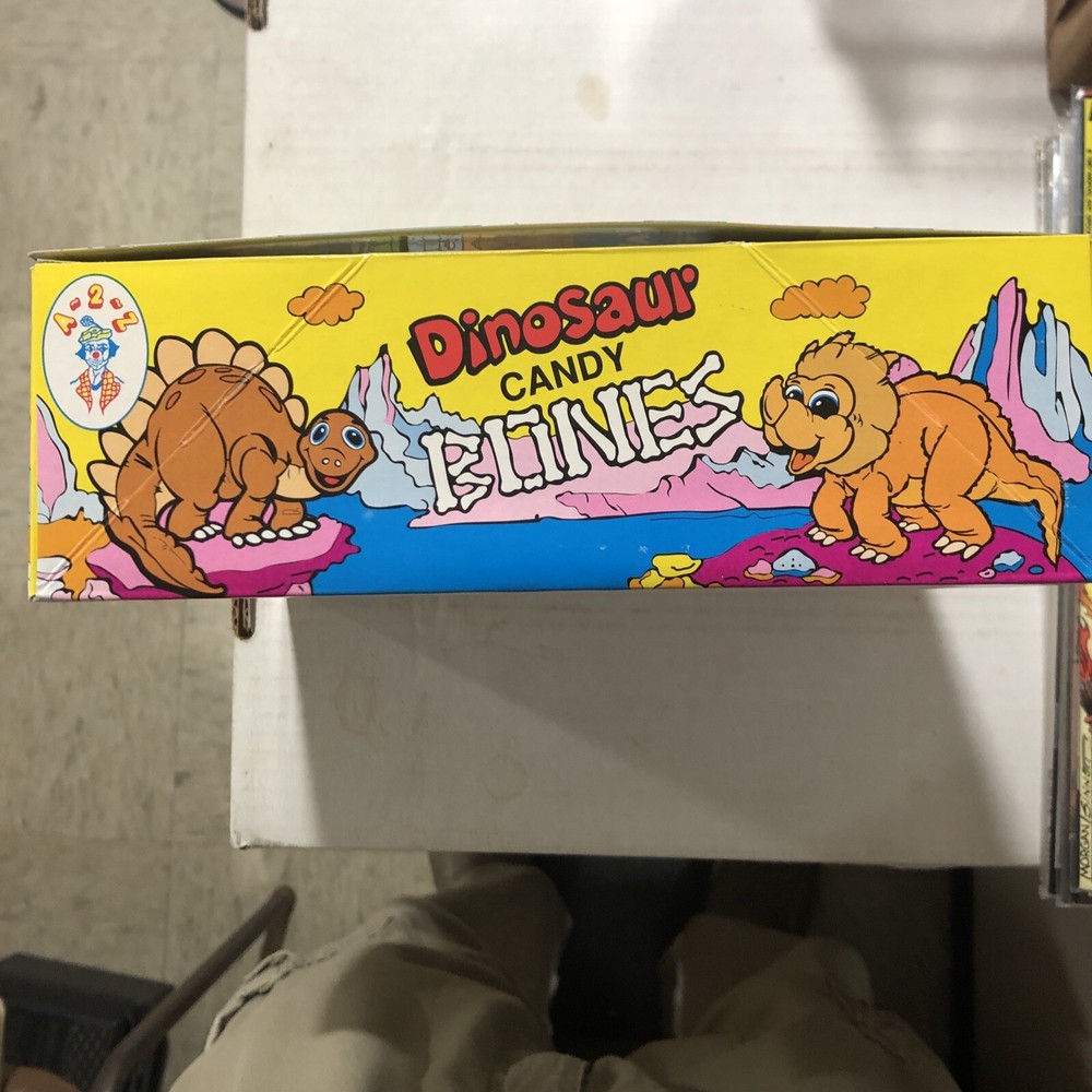 A-2-Z Dinosaur Candy Bones Box X 72