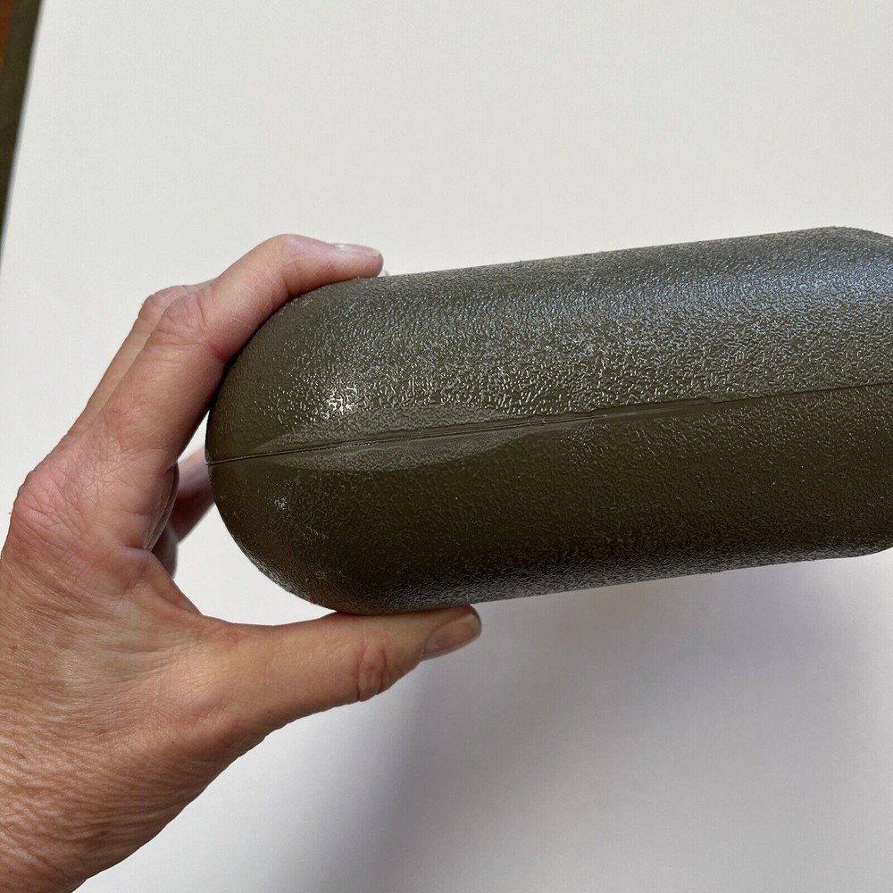 Canteen 2 Quart Green Olive Drab PLASTIC US Issue 7x7 inch