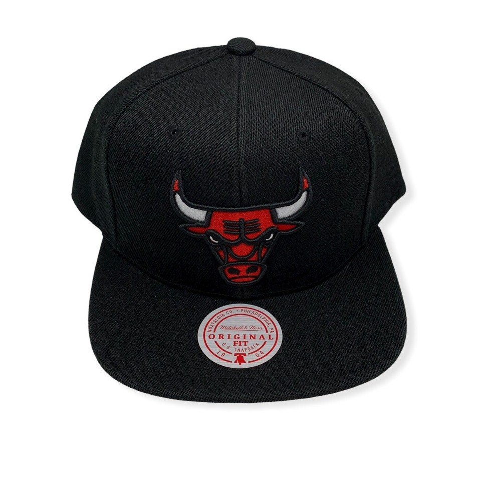 Mitchell & Ness Chicago Bulls Core Basic Adjustable Snapback Hat Cap