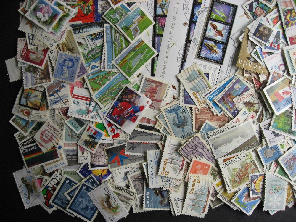 CANADA collection 1000 different U old-2014.Face same=reg/ex-bklt/diff perfs etc