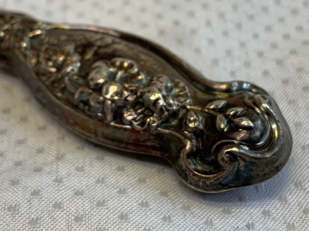 Vintage Sterling Silver Handled Button Hook Lace Puller Floral Repousse Design