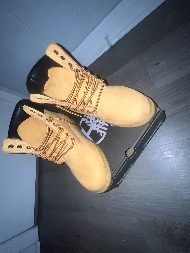 Timberland Wheat boots size 9