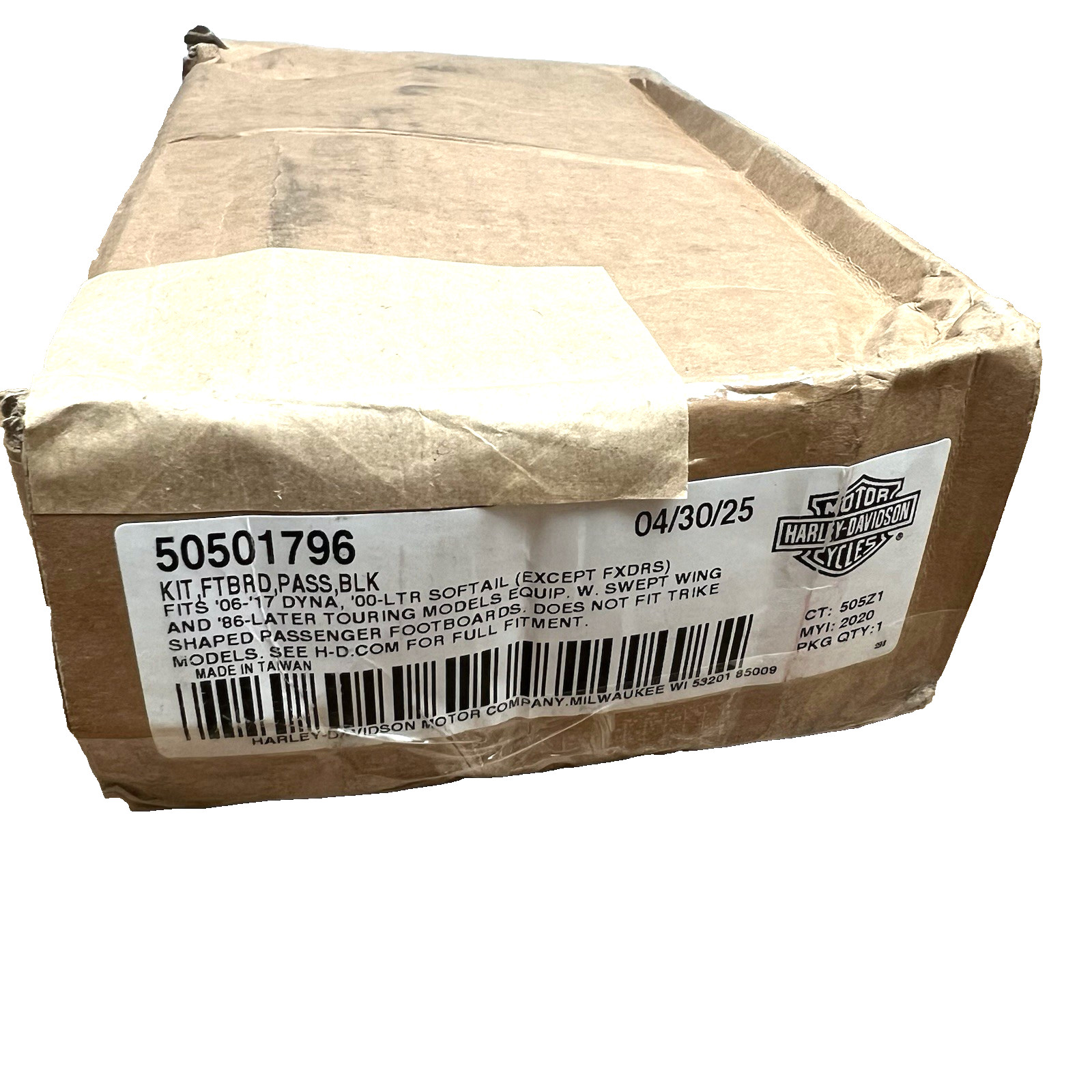 PASSENGER FOOTBOARD INSERT FOR H.D 50420-05