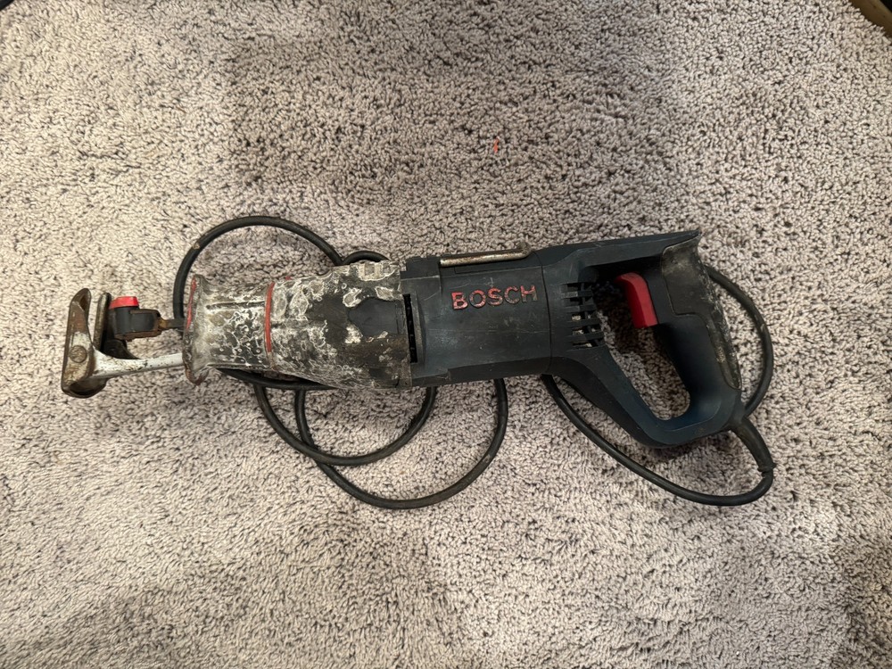 Bosch RS5 9-Amp Variable Speed Corded Reciprocating Saw