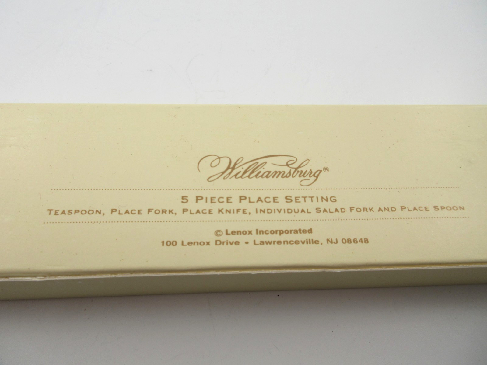 Kirk Stieff WILLIAMSBURG ROYAL SHELL 5 Piece Place Setting Stainless Flatware