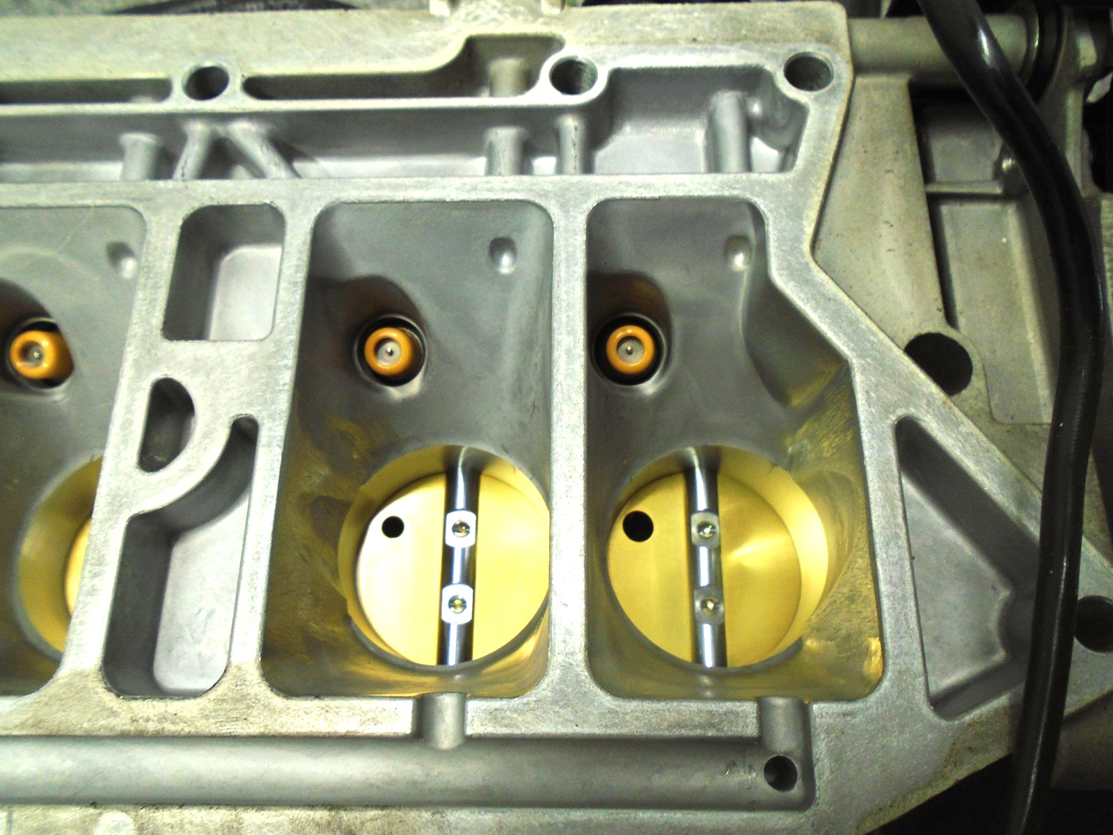 Yamaha OX66 2001-2005 150-250 Hp FUEL INJECTION NOZZLE ASSY 67H-13751-00-00