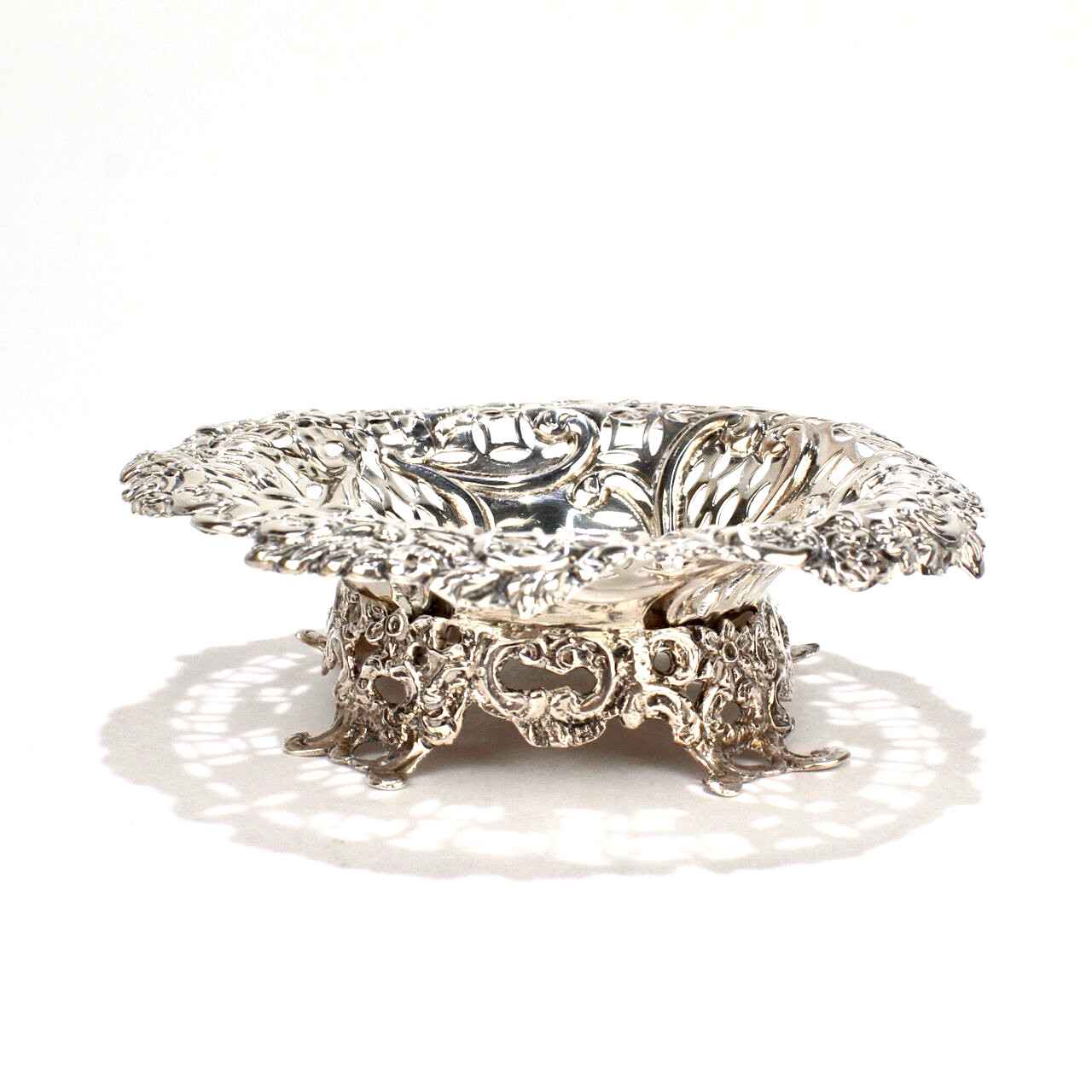 Antique English Sibray Hall & Co. 1892 Sterling Silver Sweetmeat Bon Bon Dish