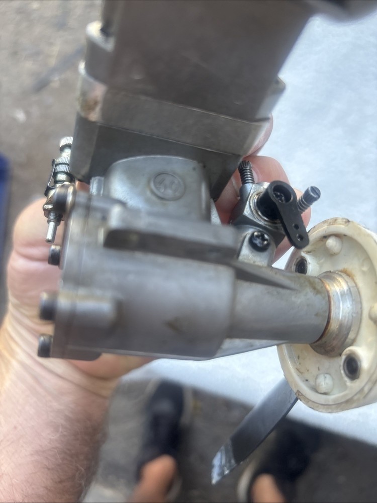OS MAX 40 Engine & Muffler