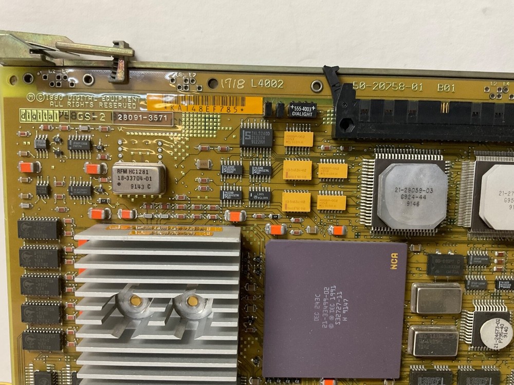 DEC Digital Equipment Corp L4002-BA VAX 4000 CPU module