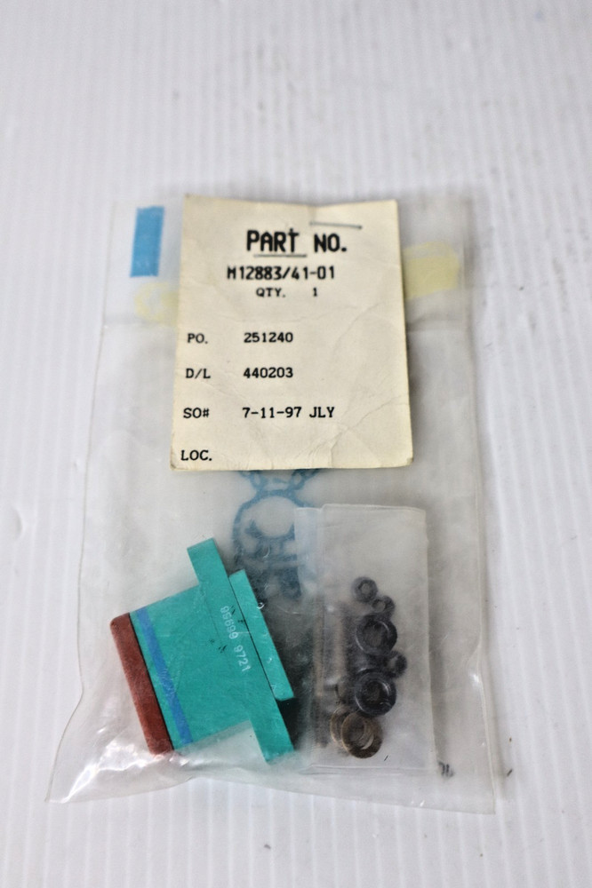 Deutsch M12883/41-01 Relay Base