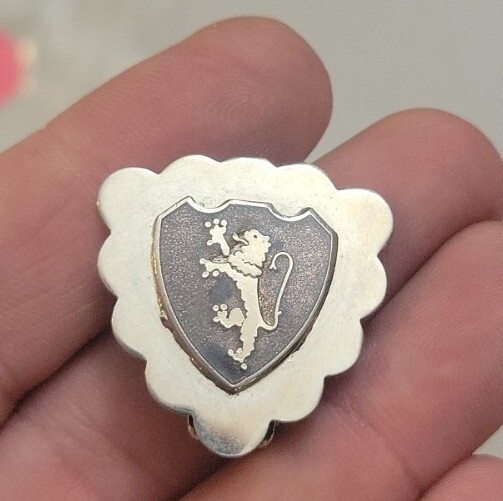 Vintage Lion Crest Clip Ons
