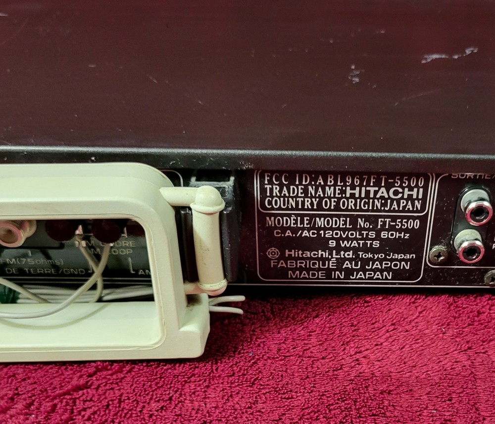 Hitachi FT-5500 Stereo Tuner (1981)