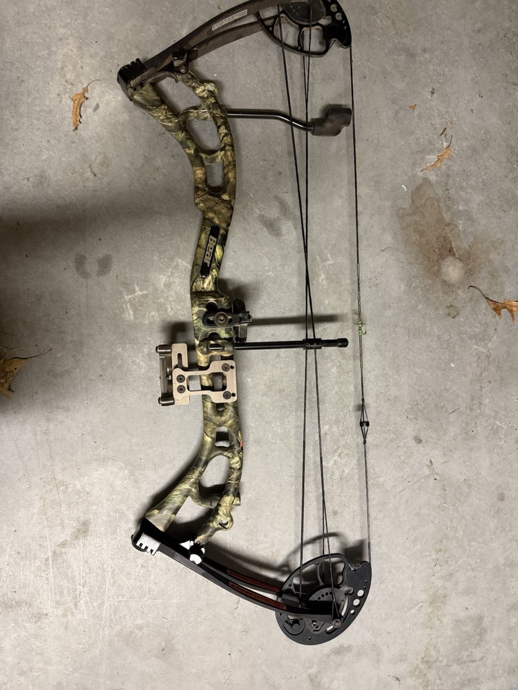 Bear Archery Salute Compound Bow