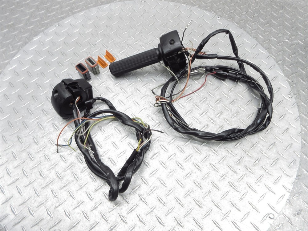 2000 Harley Davidson Road Glide FLTRI Left Right Handle Switch Throttle Control