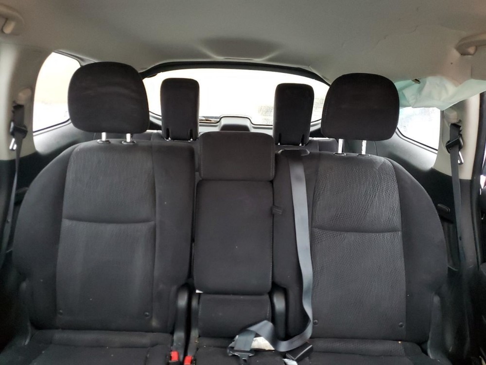 PATHFINDR 2016 Glove Box 4895676