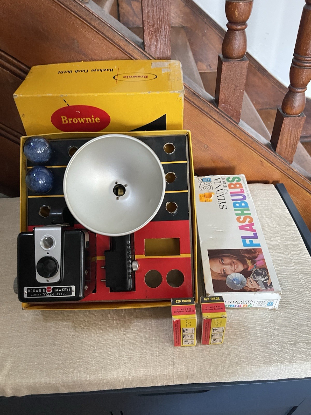 Vintage Kodak Brownie Hawkeye Flash Outfit Model Camera w/Original Box Plus Film