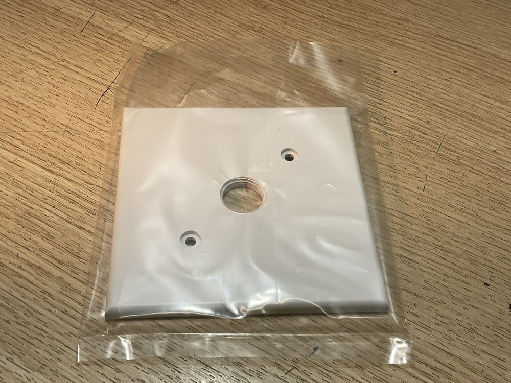 Wattstopper EOKT-101-W Wireless RF Occupancy Sensor Kit White RF switch/GAR160