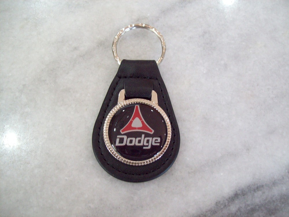DODGE  KEY CHAIN....DART CHARGER CHALLENGER ....