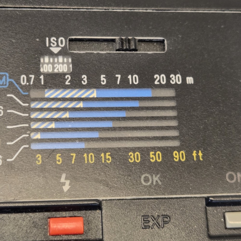 Minolta 2800 AF Universal Hot Shoe Mount Camera Flash Unit