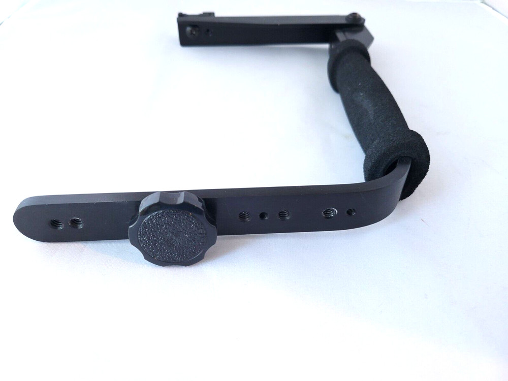 Universal QuickDraw Rotating Flash Bracket