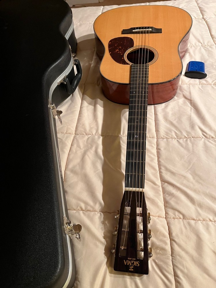 Sigma SDJM-18 (2021) – Slope Shoulder Dreadnought – Solid Adirondack & Mahogany