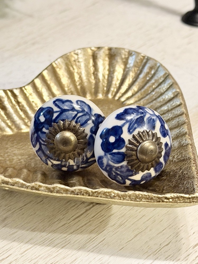 2 White Blue Antique Ceramic Porcelain Brass Drawer Cabinet Knobs Pulls 1.25"