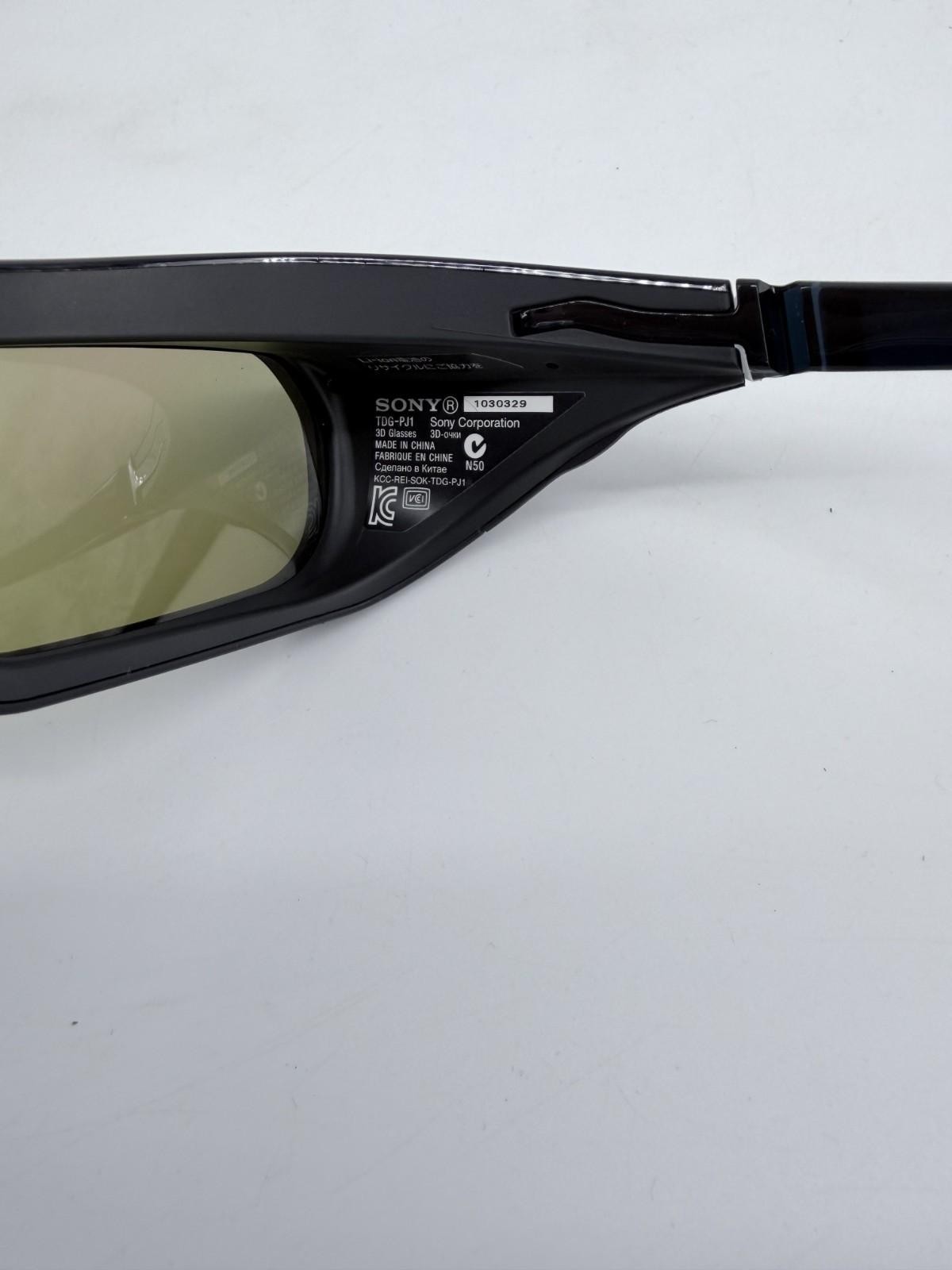 Sony 3D Active Shutter Glasses Set of 3 with Transmitter | TDG-PJ1 with Dust Bag