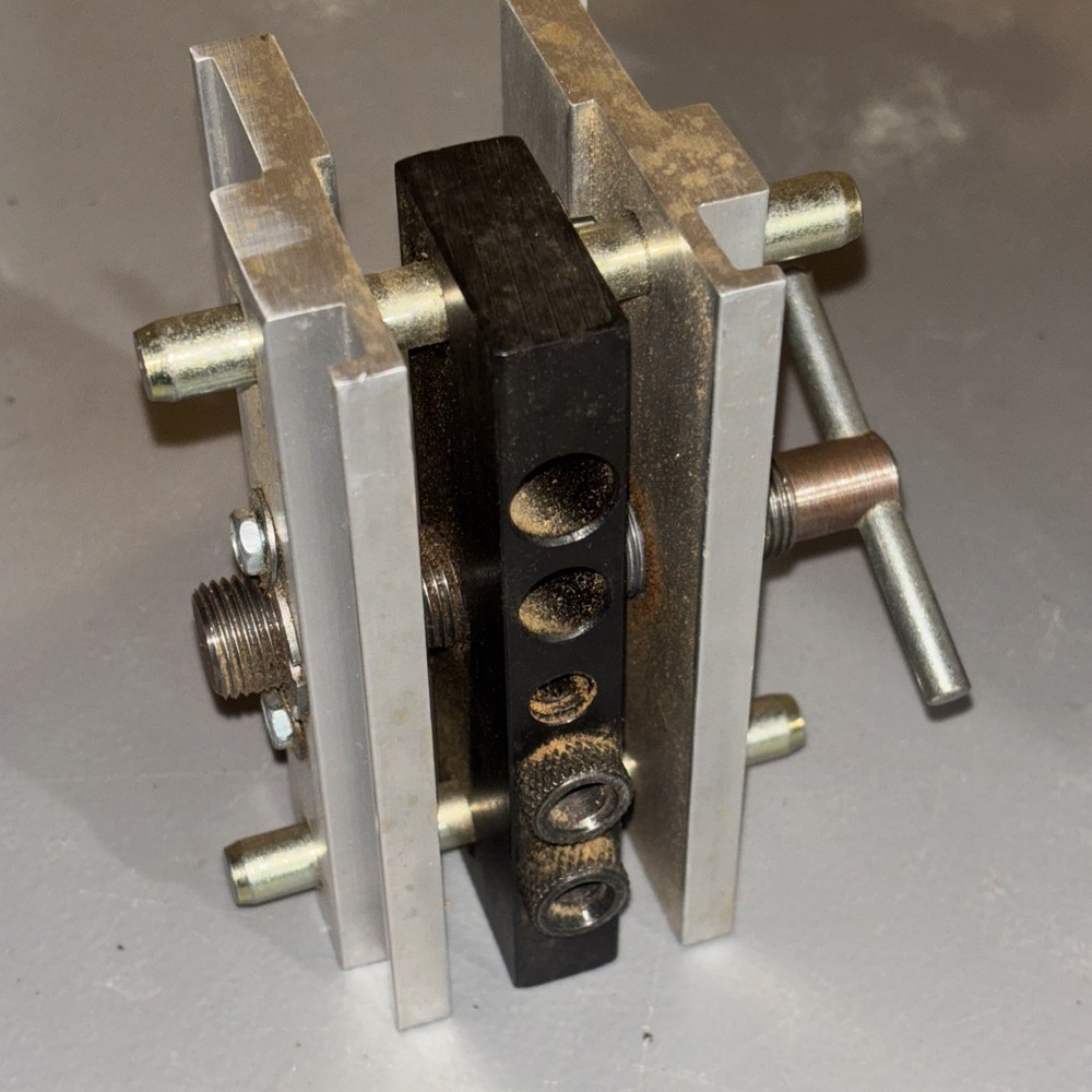 Dowl-it Self Centering Dowel Drill Guide Model No. 2000 Original Box