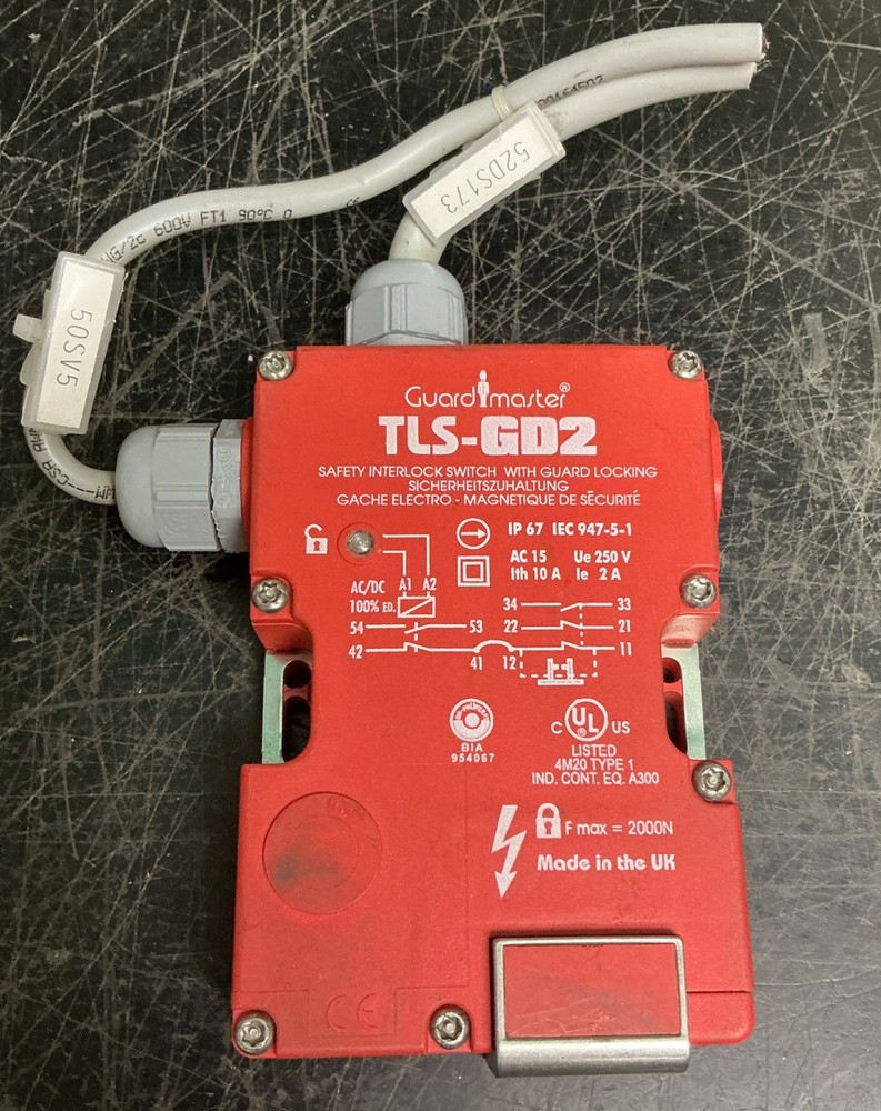 Guardmaster TLS-GD2 Safety Interlock Switch with Guard Locking