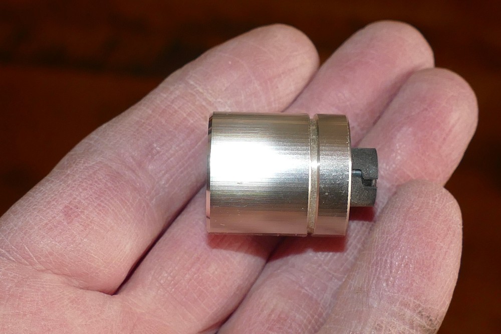 Hitachi Stereo Cassette Deck D-220 - Recording Level Knob