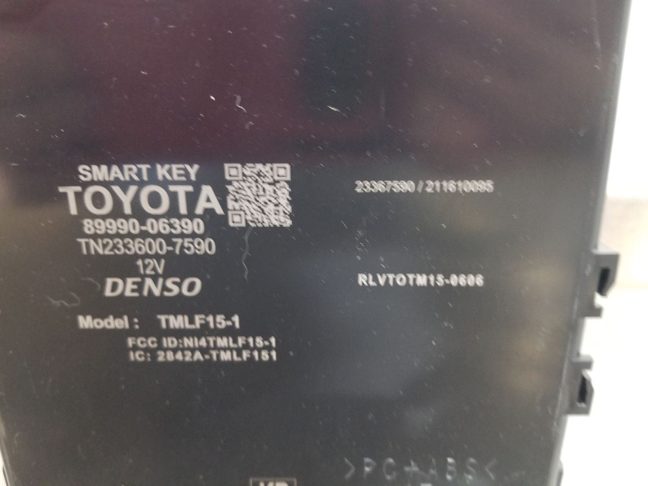 21 TOYOTA CAMRY THEFT LOCKING CONTROL MODULE 8999006390