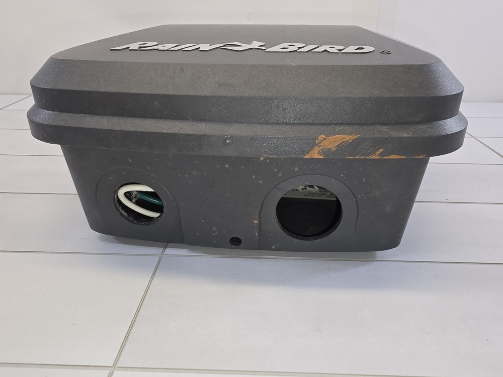 Rainbird ST8i-2.0 8-Zone Smart Irrigation Controller Wi-Fi Timer.