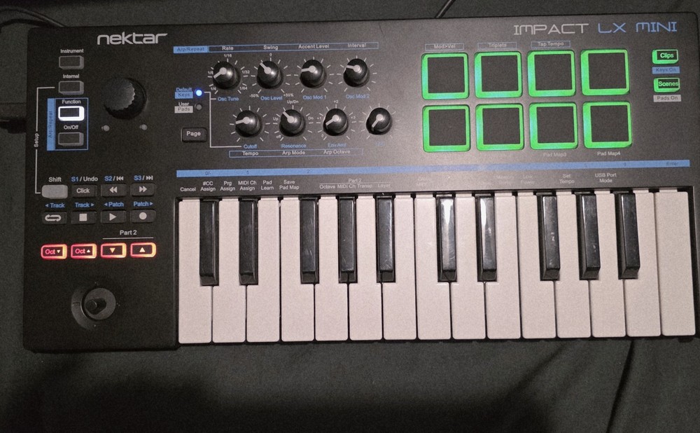 Nektar Impact LX Mini 25-Key MIDI Controller Keyboard