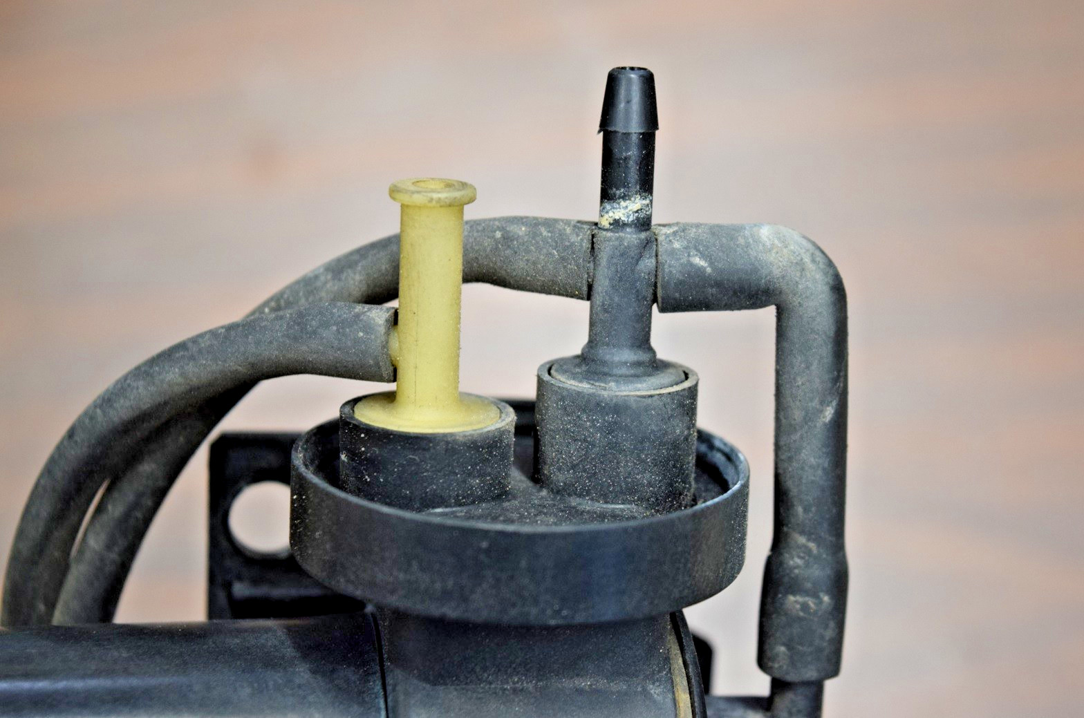 Land Rover Discovery 2 1999-2004 OEM Cruise Control Vacuum Pump SCC100030L