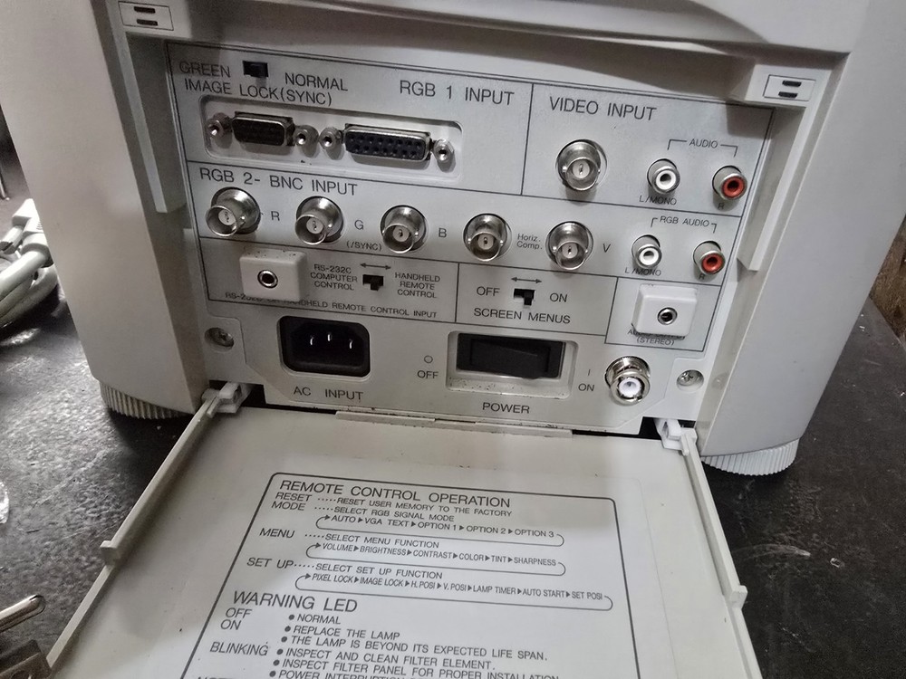 NEC Multisync LCD MT VIDEO PROJECTOR Working